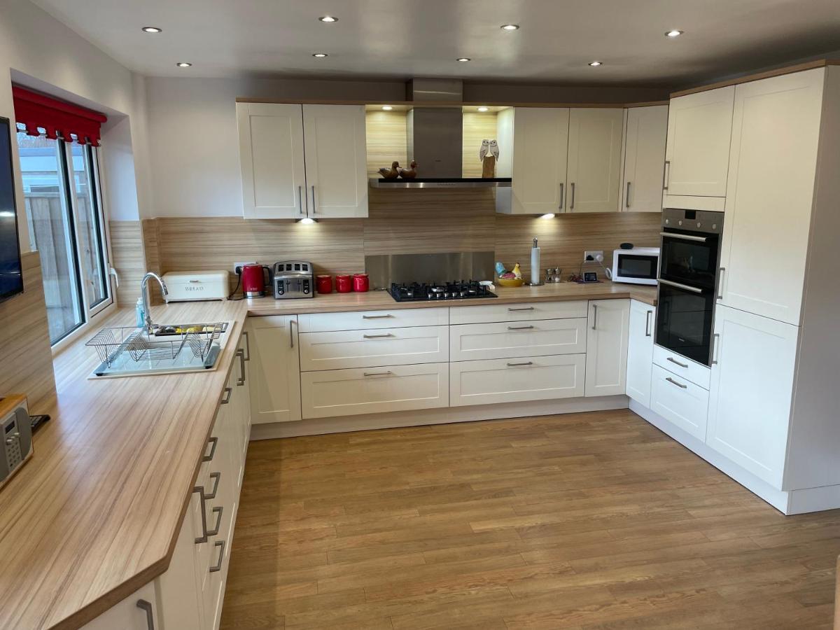 'Sounion' - Fabulous, Spacious Modern House With Large Private Garden In Leafy Lytham Lytham St Annes Exteriör bild