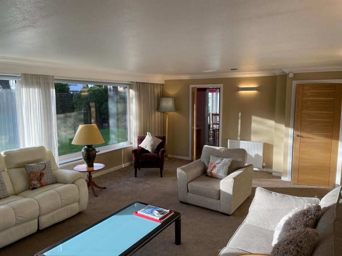 'Sounion' - Fabulous, Spacious Modern House With Large Private Garden In Leafy Lytham Lytham St Annes Exteriör bild