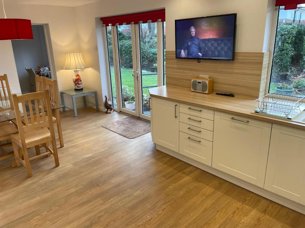 'Sounion' - Fabulous, Spacious Modern House With Large Private Garden In Leafy Lytham Lytham St Annes Exteriör bild