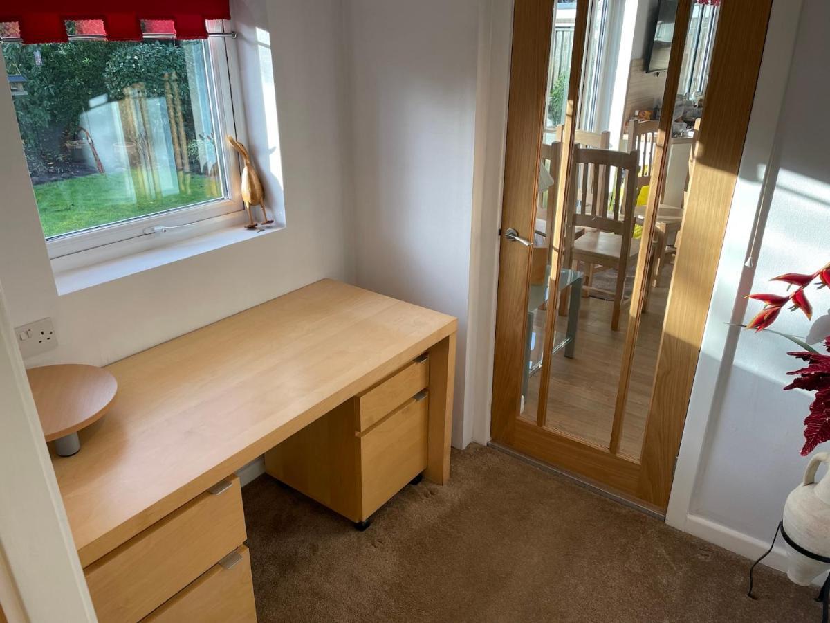 'Sounion' - Fabulous, Spacious Modern House With Large Private Garden In Leafy Lytham Lytham St Annes Exteriör bild