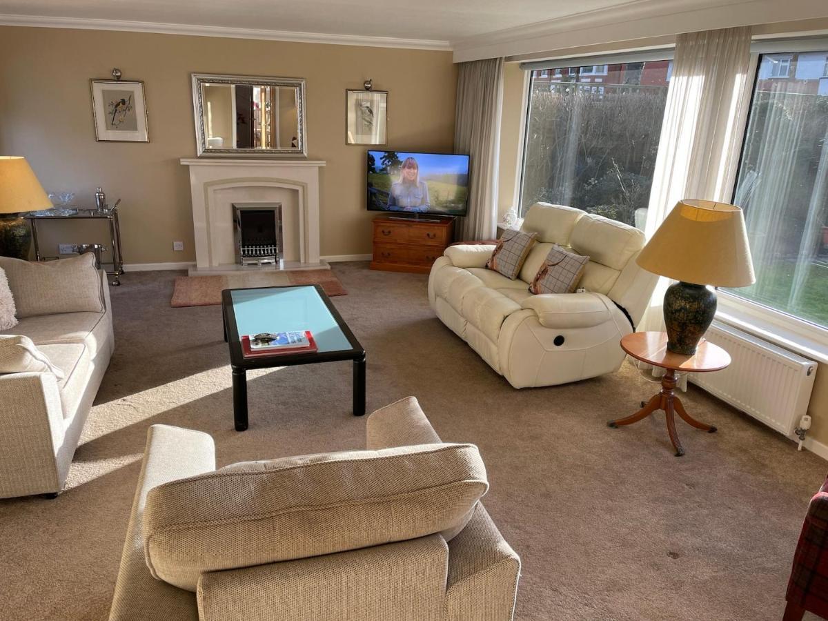'Sounion' - Fabulous, Spacious Modern House With Large Private Garden In Leafy Lytham Lytham St Annes Exteriör bild